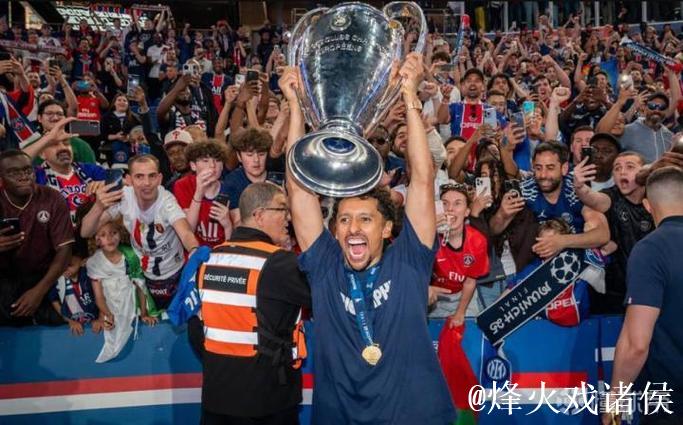 马金:愿意在大巴黎结束职业生涯,希望做到最好 马金:愿意在大巴黎结束职业生涯,希望做到最好