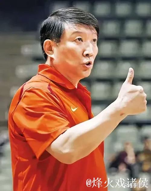 “别看我腿短，气场照样两米八！——西高地守门员的自豪”